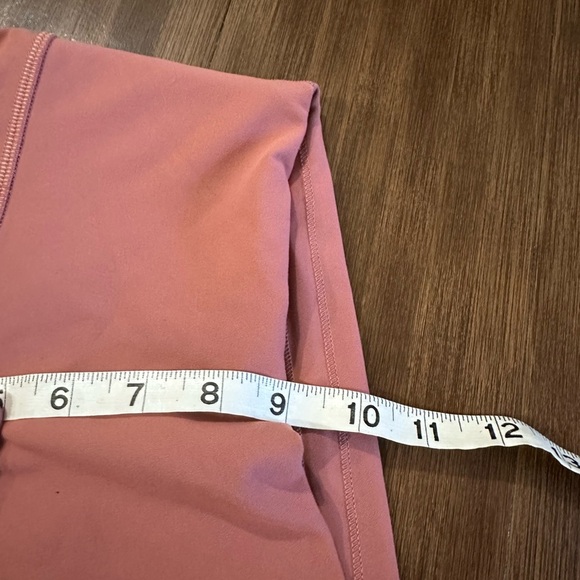 Lululemon Wunder Train High-Rise Crop 23"
Brier Rose
W6BNFS
Size 4
Like new - Picture 7 of 8
